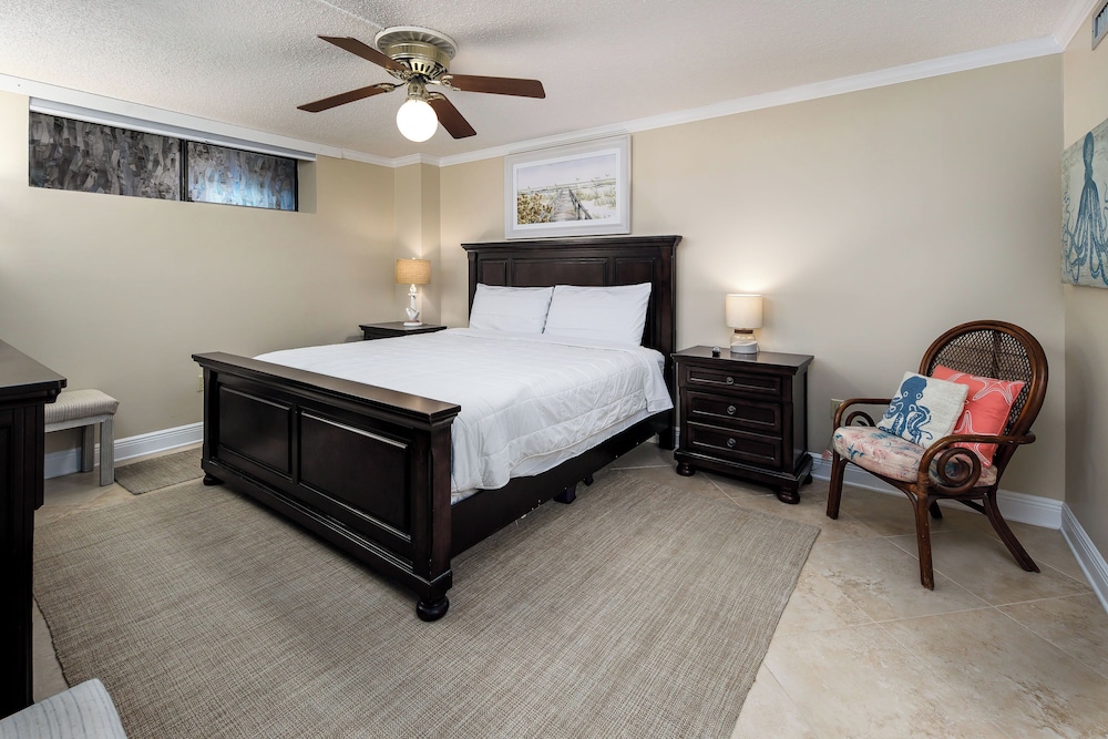 Gulfside 302 by Brooks and Shorey Resorts