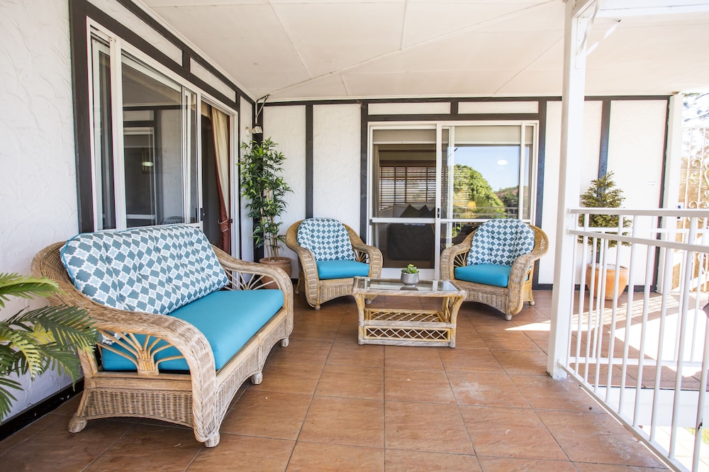 Ainslie Manor Guests House