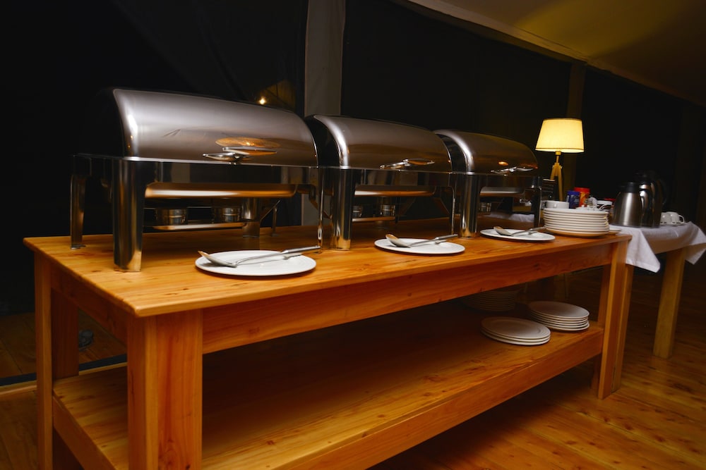 Wildlux Serengeti Camp