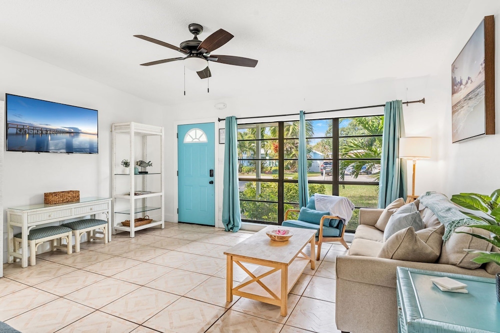112 Surf Drive