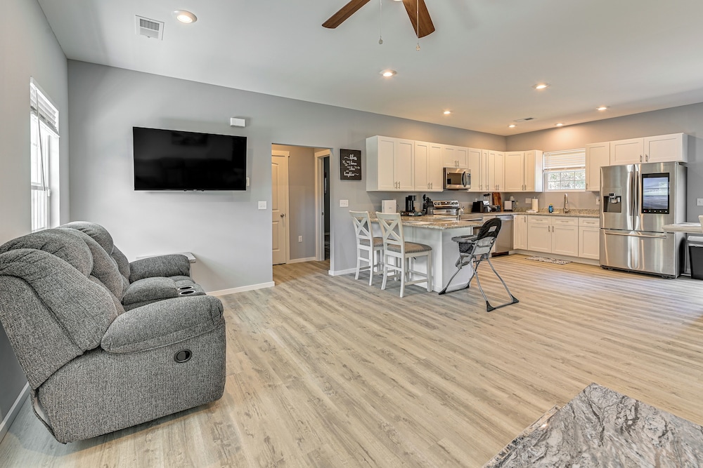 2 Mi to Marina & Lake Cumberland! Newly Built Home