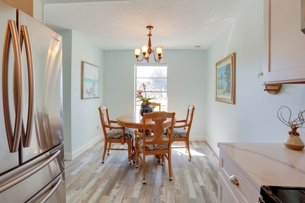 Townhome Near Hobe Sound Beach, Hiking & Golfing!