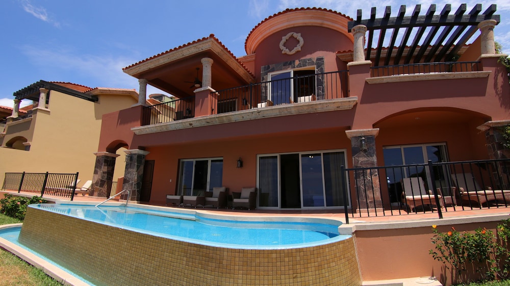 Quivira Los Cabos Condos & Homes - Vacation Rentals