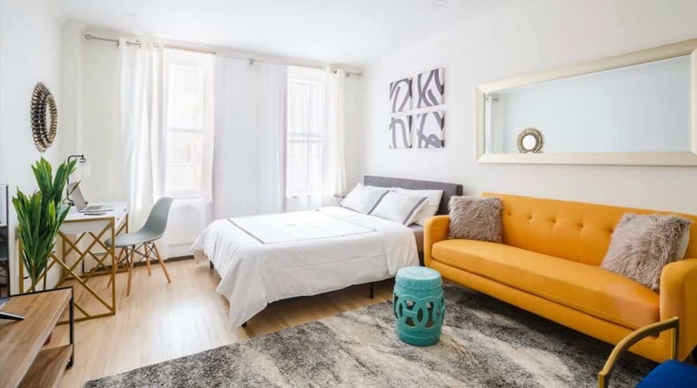 1597 New York Apt