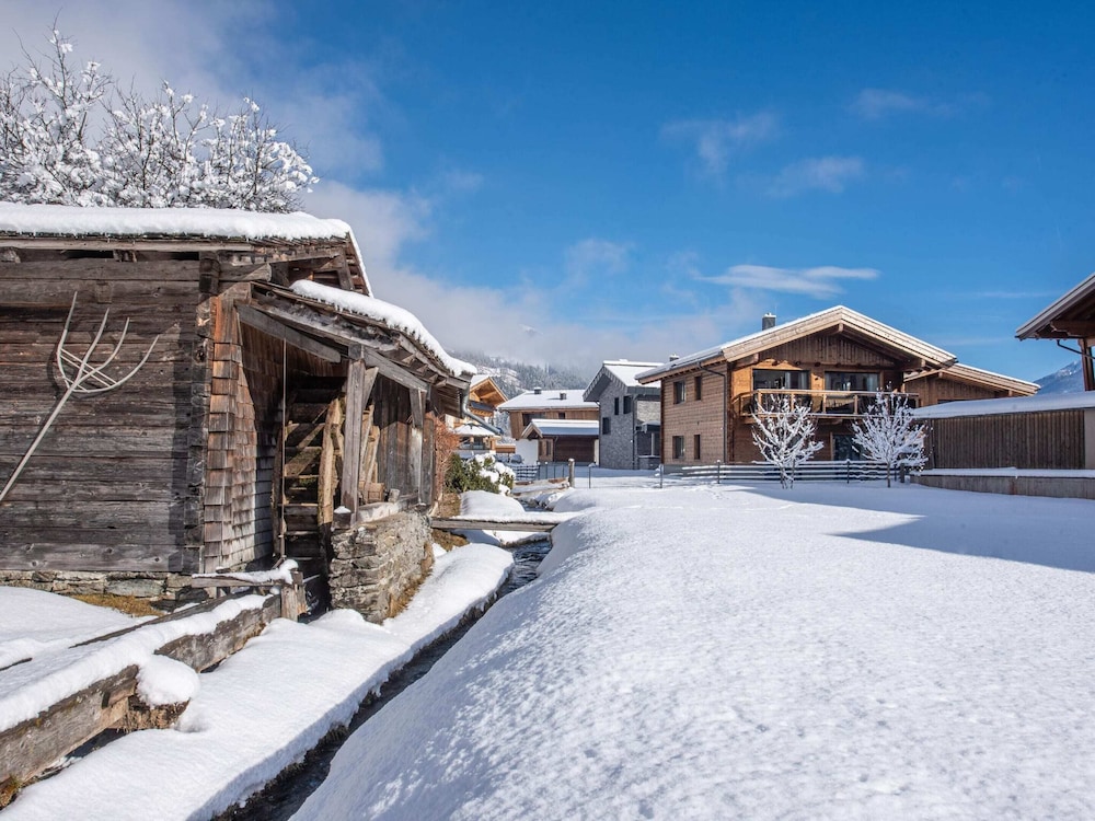 The Village - Chalet Stone House