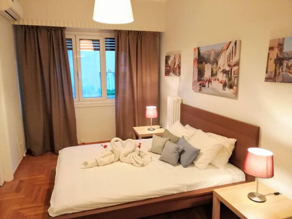Comfortable Apartment in Acropolis photo 2