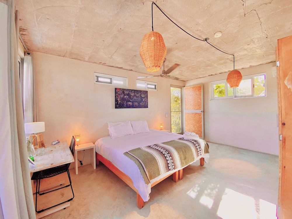 Perro Surfero Hotel Boutique - Todos Santos, BCS