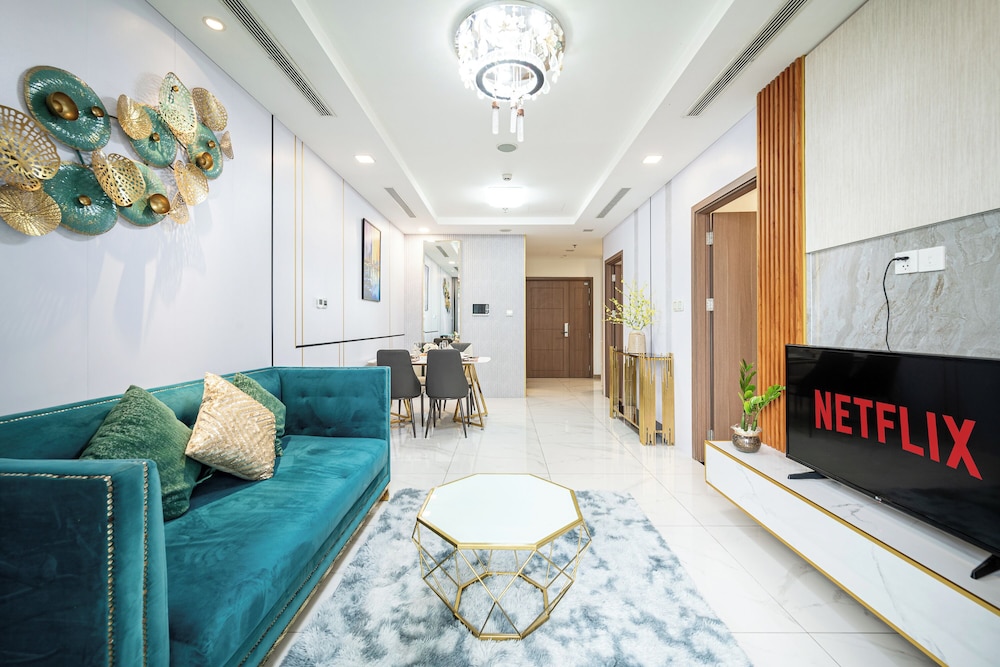 Landmark Apartment in Vinhomes Central Park