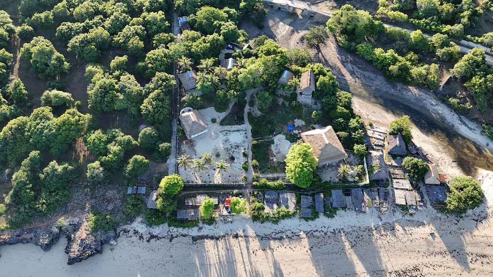 Rote Beach Bungalows