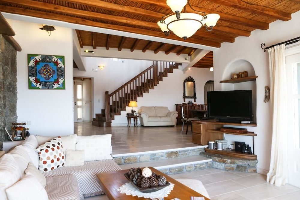 Villa Kounoupas