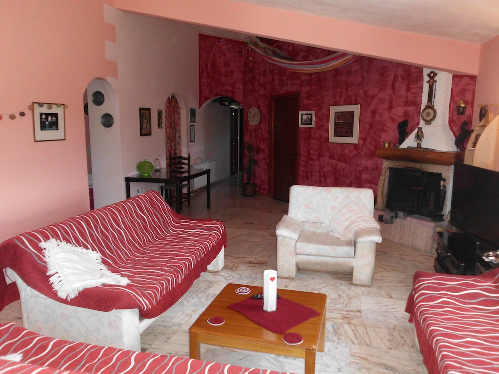 Toms House 0 Quiet Family House Between Paleokastritsa n Dassia n Ipsos! view 3