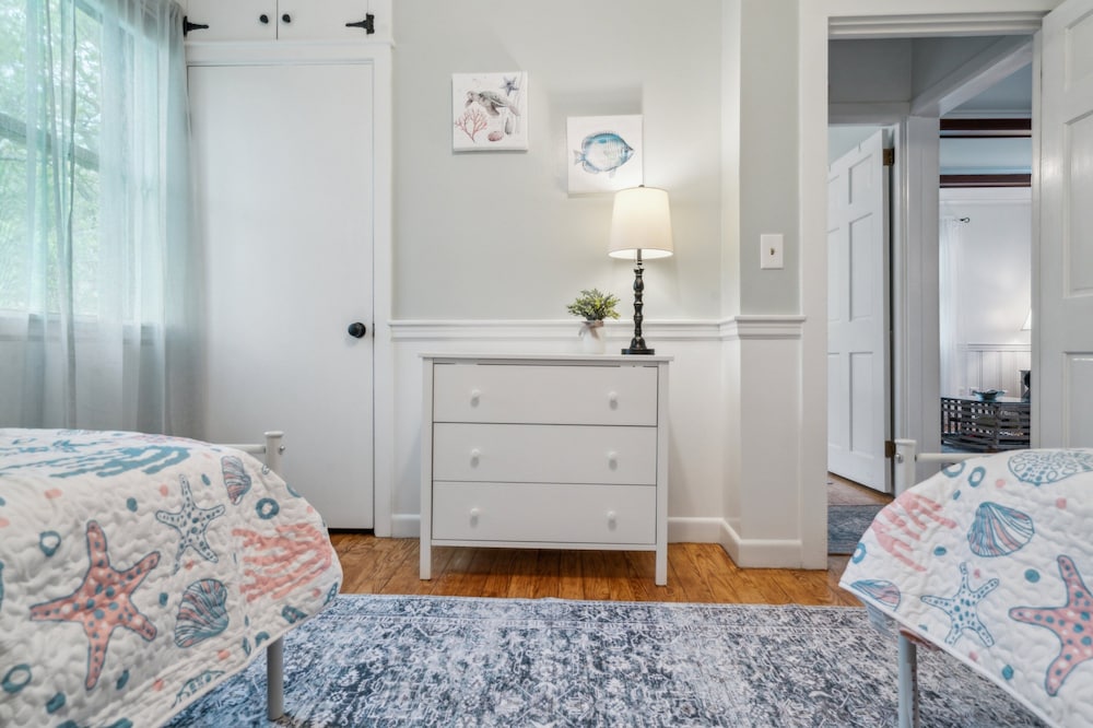 Coastal Comfort With Stunning Harbor Views 3 Bedroom Home