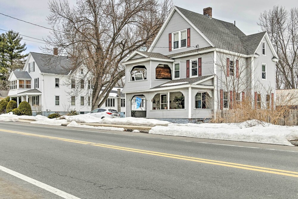 Cozy Agawam Studio w/ Yard: 2 Miles to Six Flags! view 5