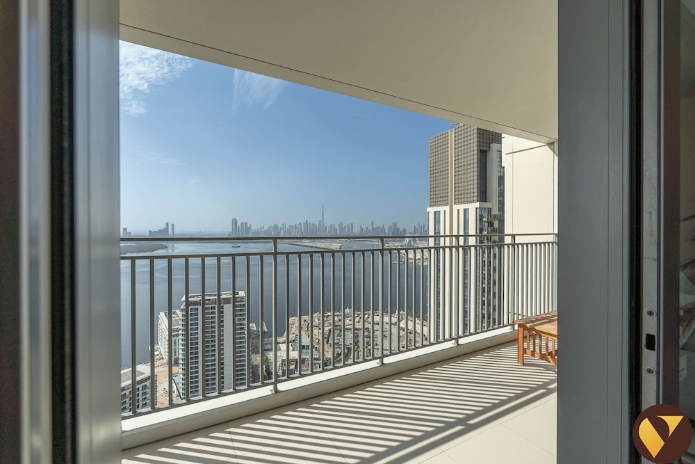 Icon Bay Creek Harbour Waterfront Living