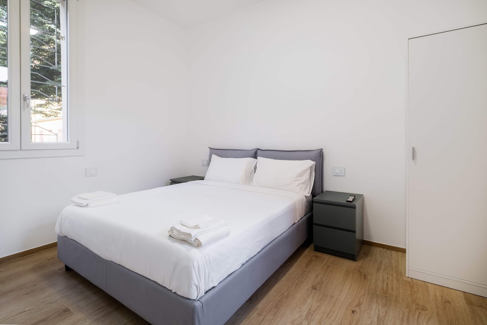 Casa Due Agosto Sleek and Central