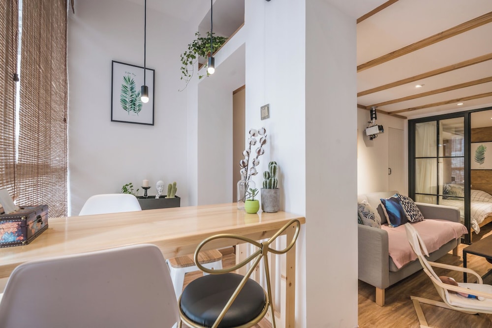 Shanghai Hills&XING 1883 Family Homestay