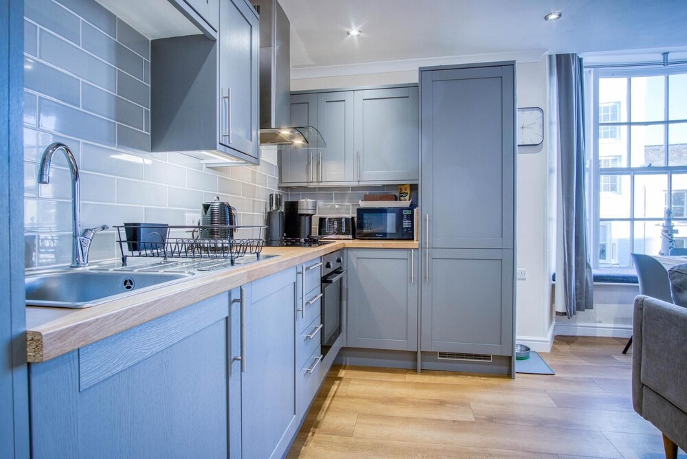 Skokholm Apartment - 3 Bedroom Apartment - Tenby