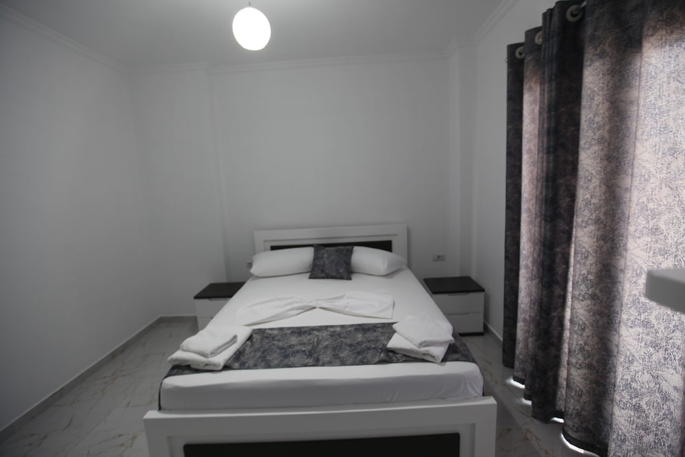 Irdi Aparthotel