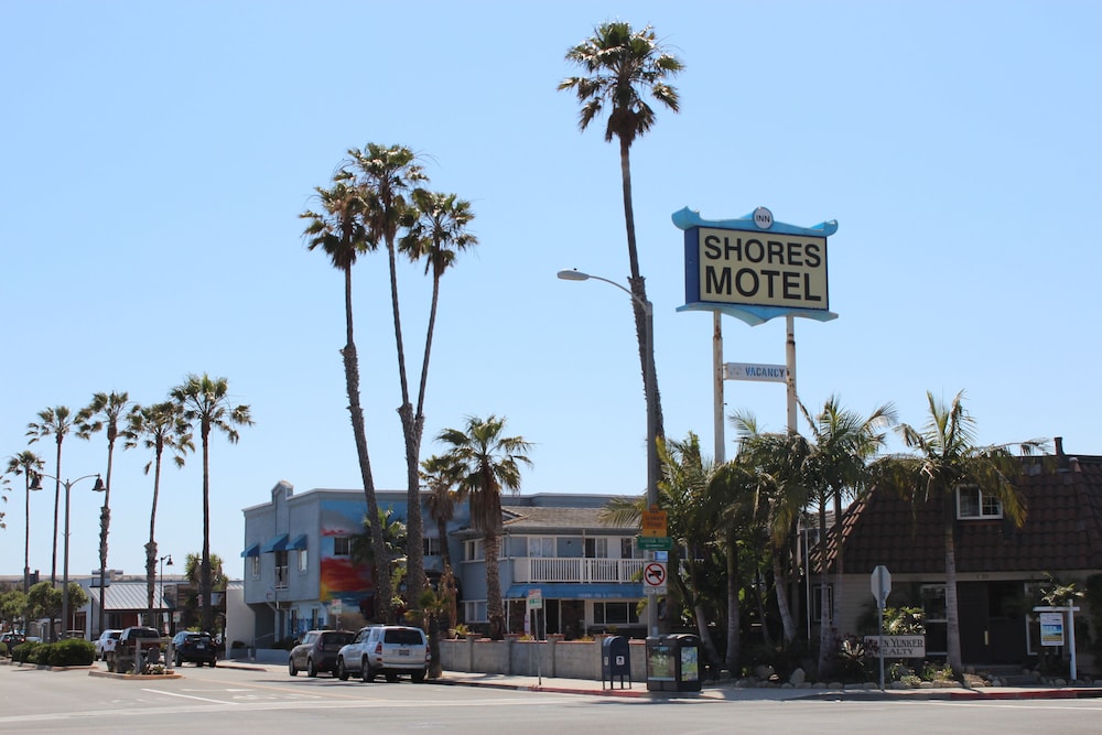 The Shores Inn and Beach Houses