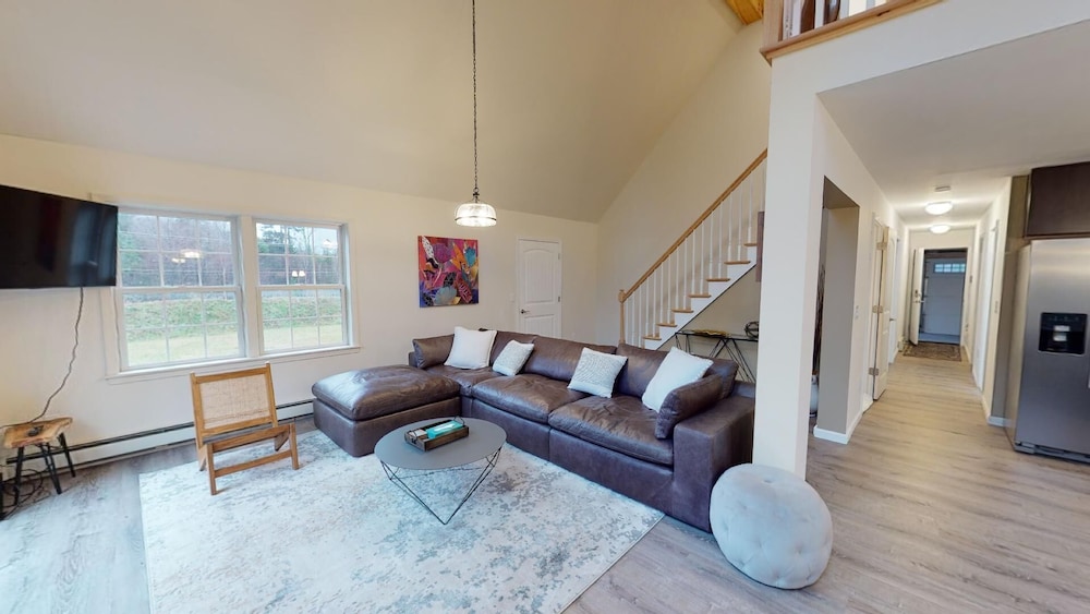 The Mendon House