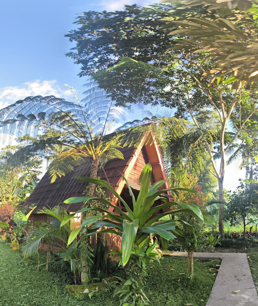 Tetebatu Valley Bungalows