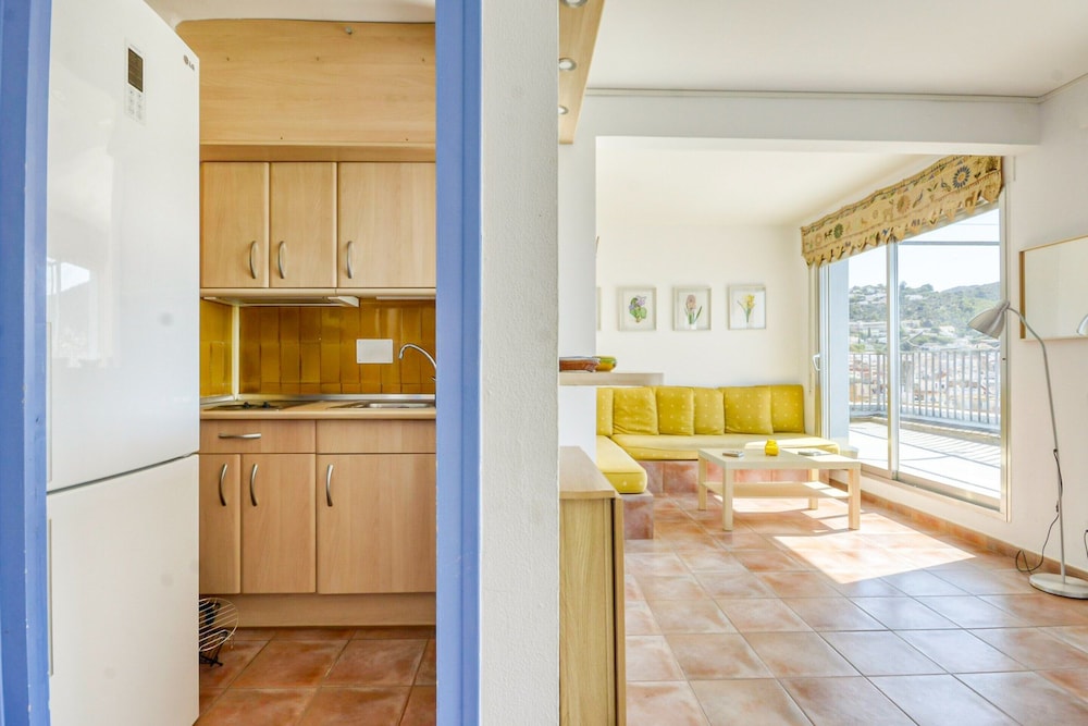 Apartment in Roses Near Beach
