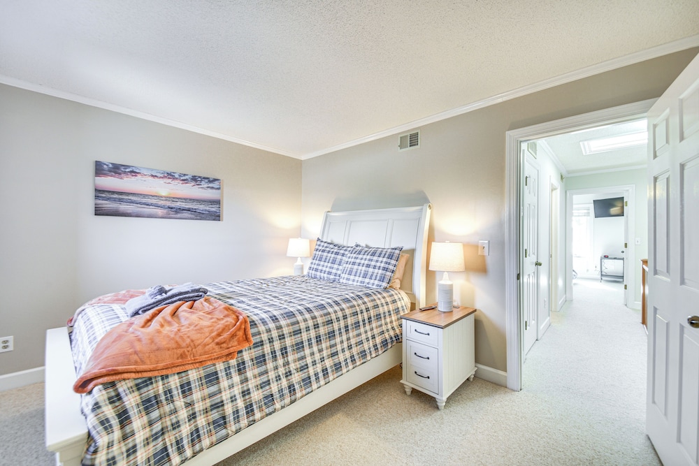 Boat & Fish: Waterfront Gem on Pasquotank River!