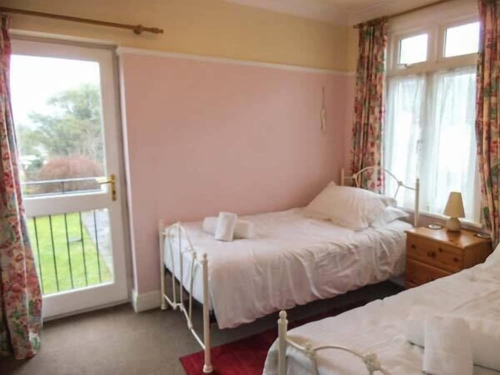 Wadebridge Vacations - Pendeen - Property Image 5