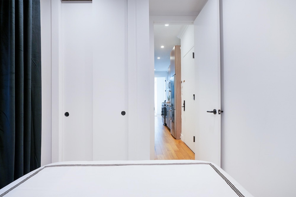 1288-5fs New Renovated 2 Bedrooms in UES