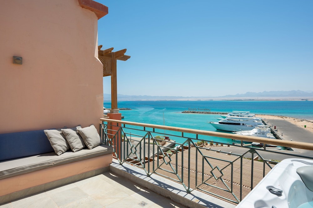 Vesta - Luxury APT - 3BR - Marina Soma Bay