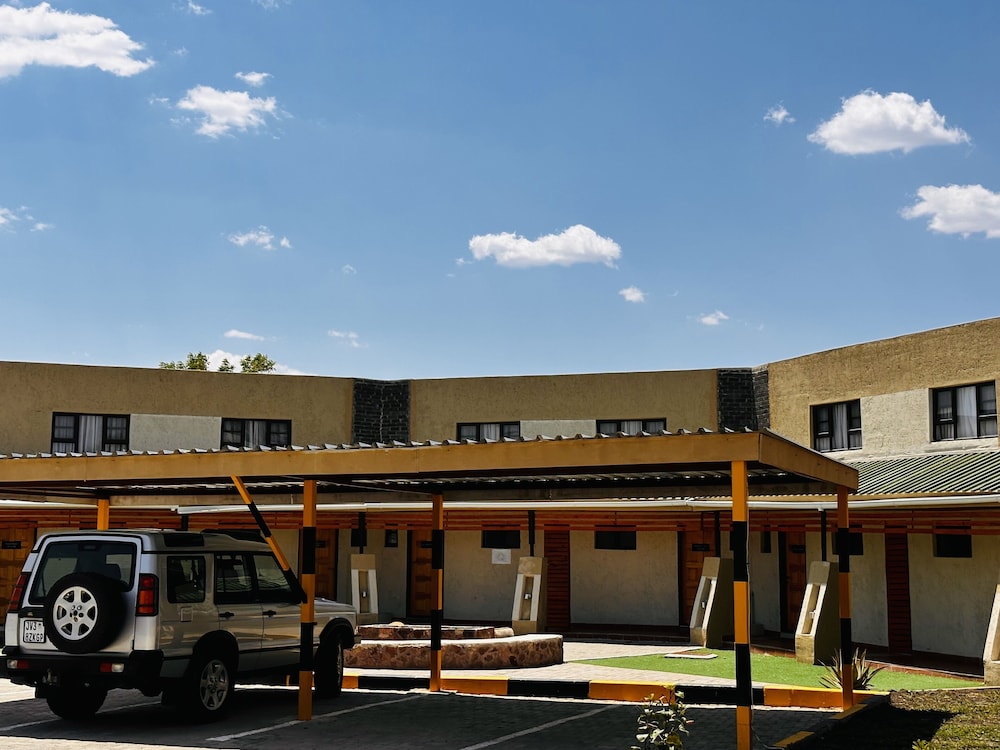 Epanga Apartments