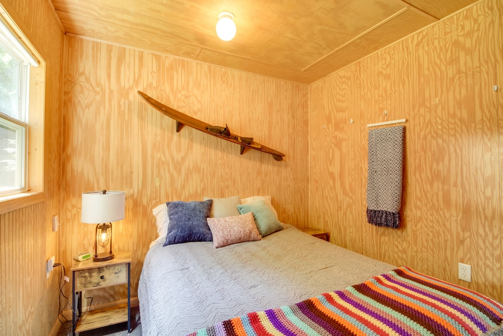 Pet-friendly Cook Vacation Rental on Battle Lake! view 4