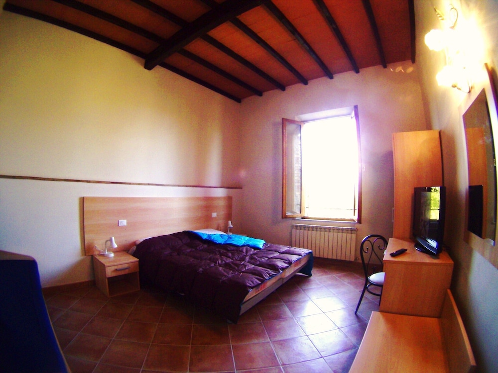 Photo 34