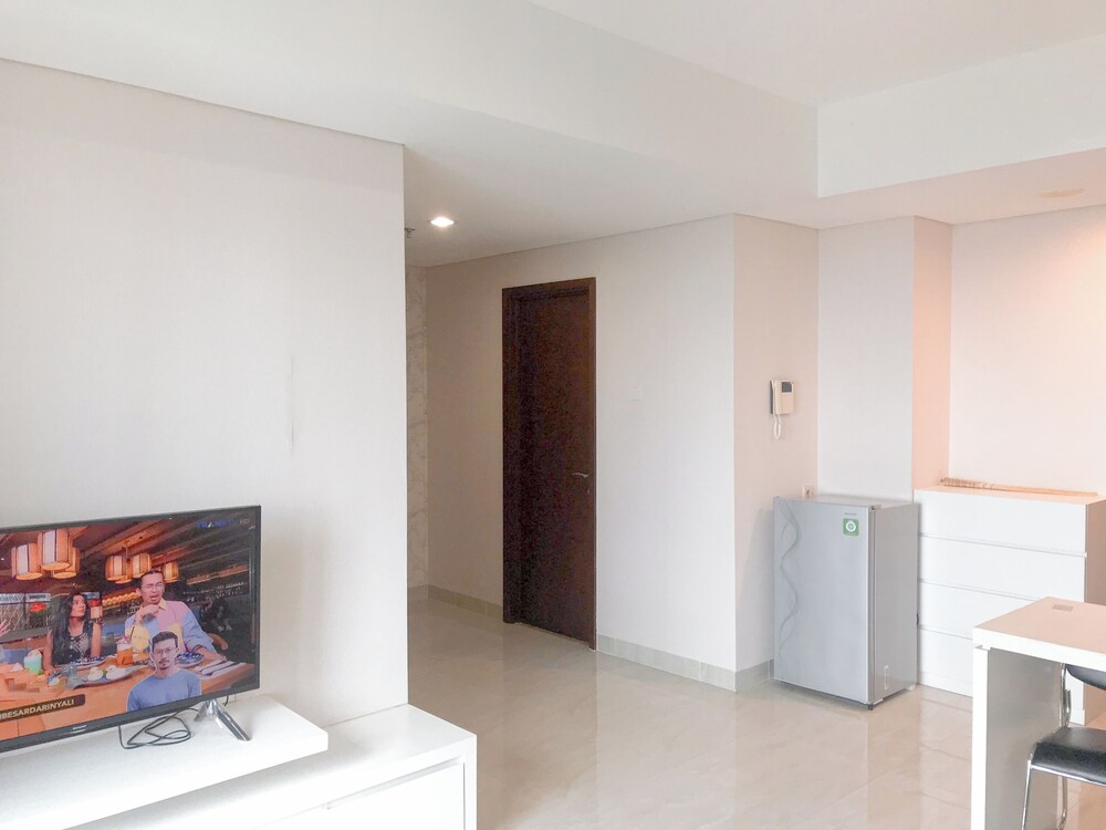 Strategic 2Br With City View At Grand Sungkono Lagoon Apartment