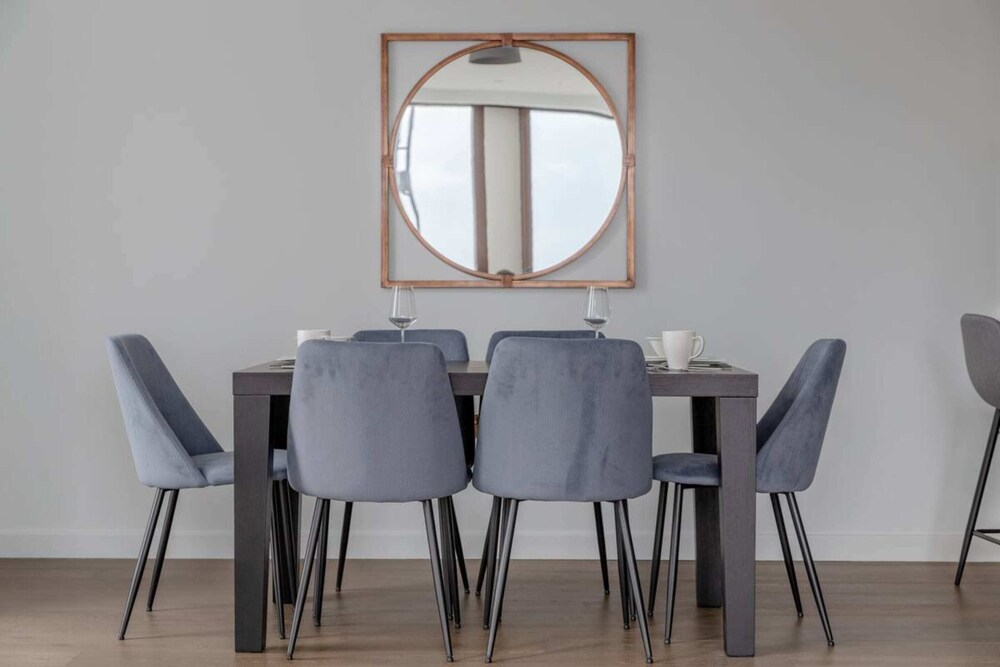 Luxurious 3 Bedroom Flat by the River Thames - Vauxhall