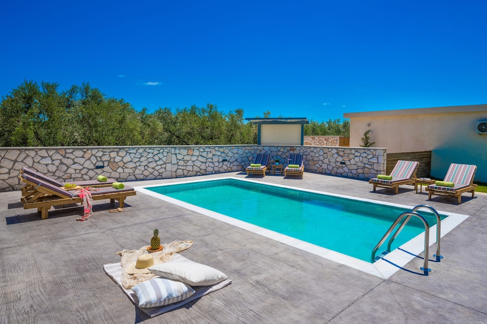 Natura Verde Villas