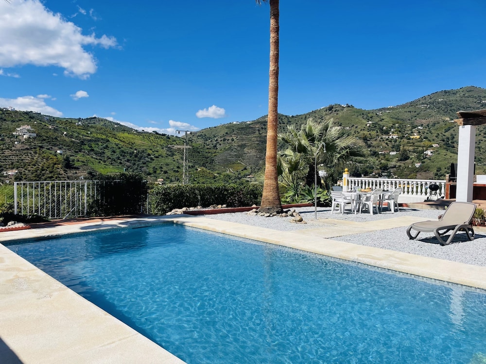 Cortijo Mira con Piscina Privada by At Home Costa