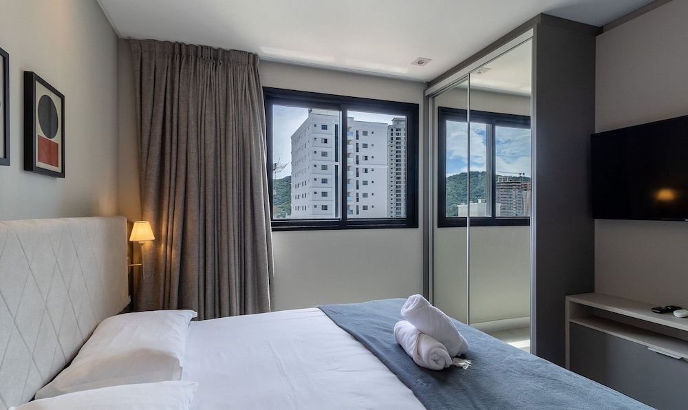 MHF II Apts Variados em Prédio com Vista para o Mar em Itapema