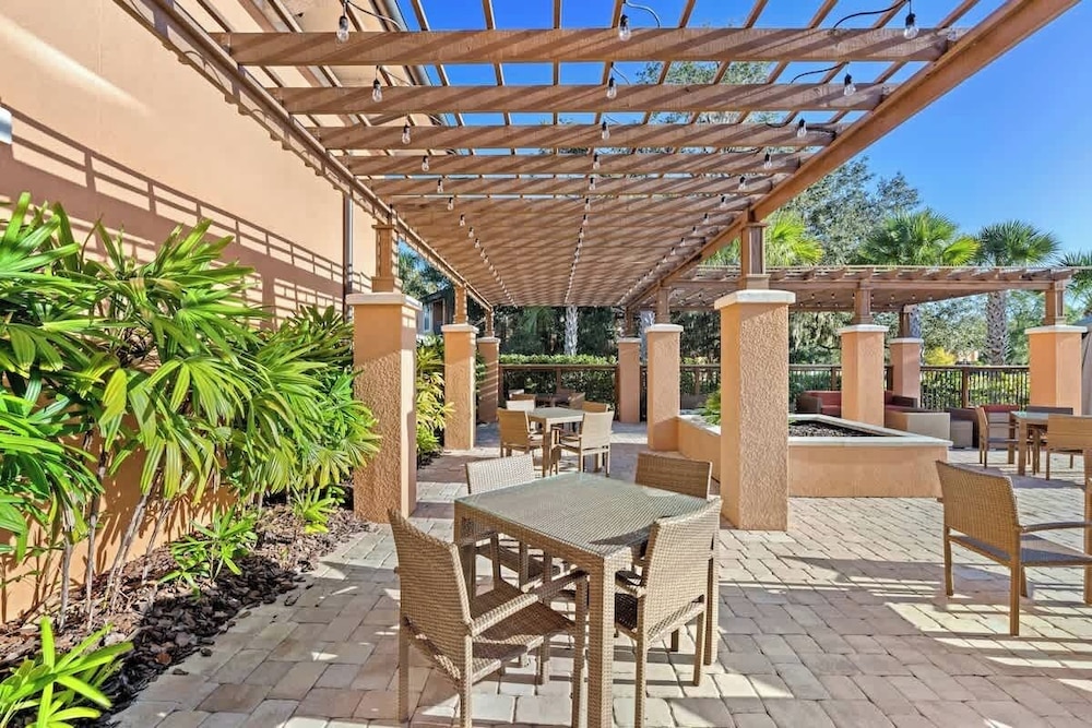 Pet Friendly 4 BR With Hot Tub