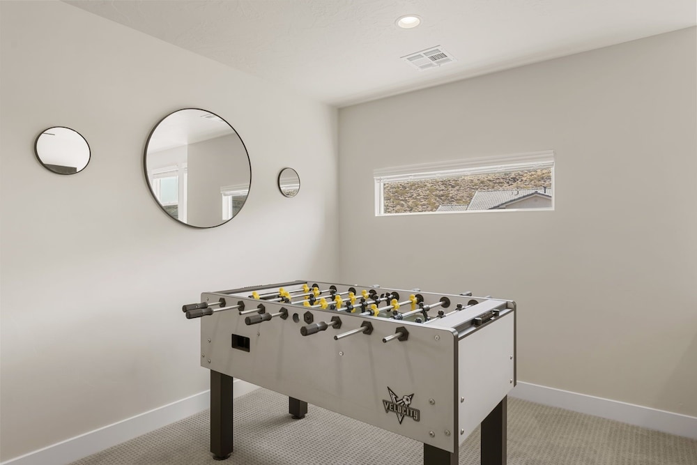 The Splash Yard 5 Bedroom Home