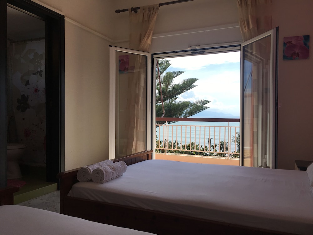Spiros rooms