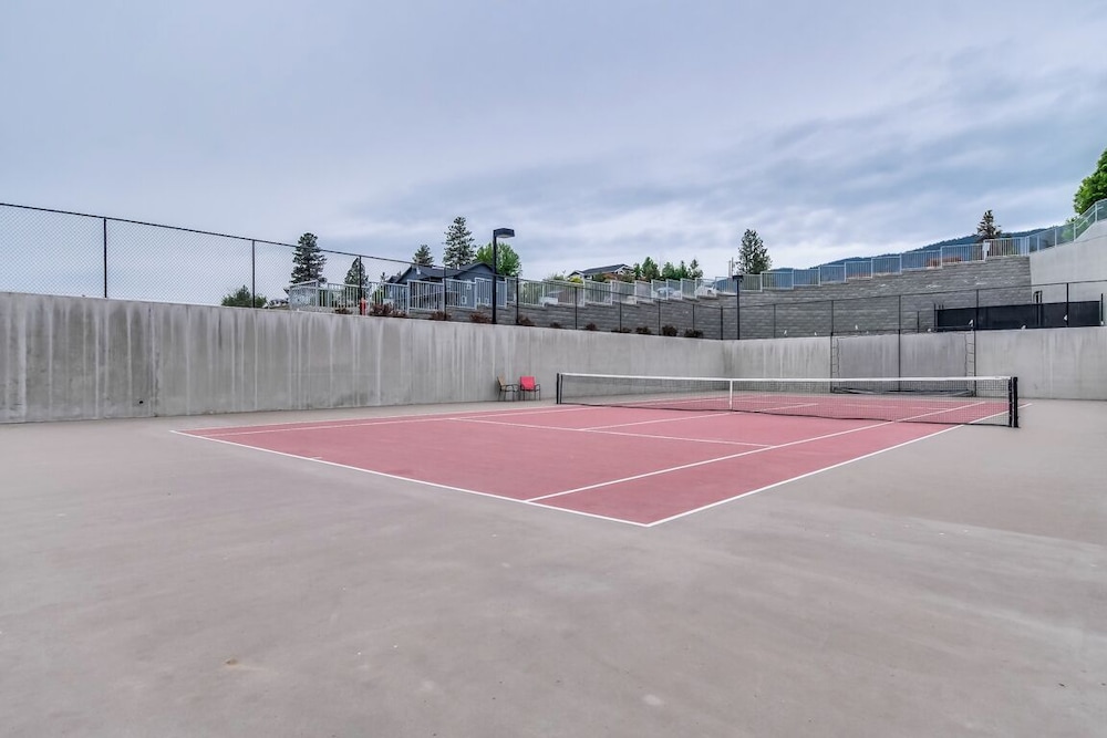 Top Floor Lake View Condo at Copper Sky