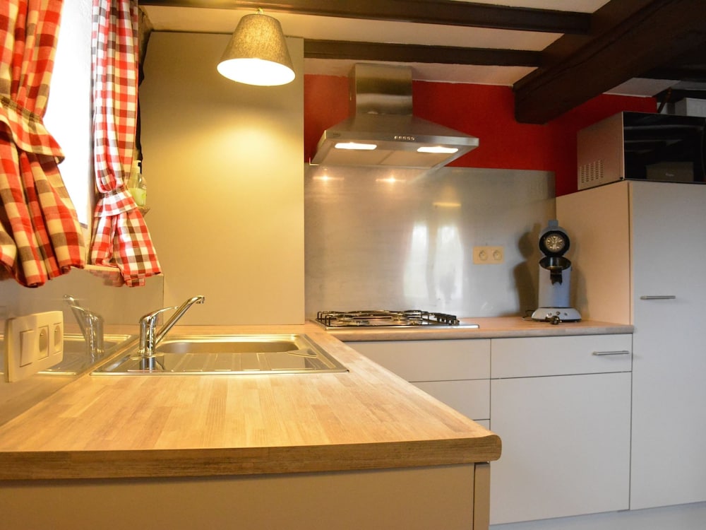 Cozy Cottage in Han-sur-Lesse near Forest view 5