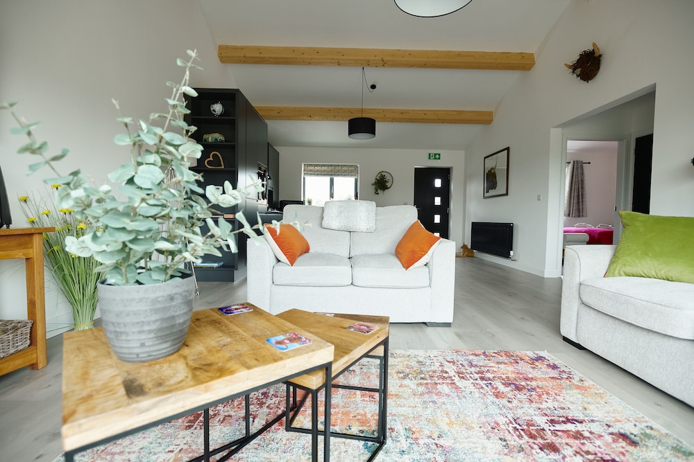 Ingleborough Lodge