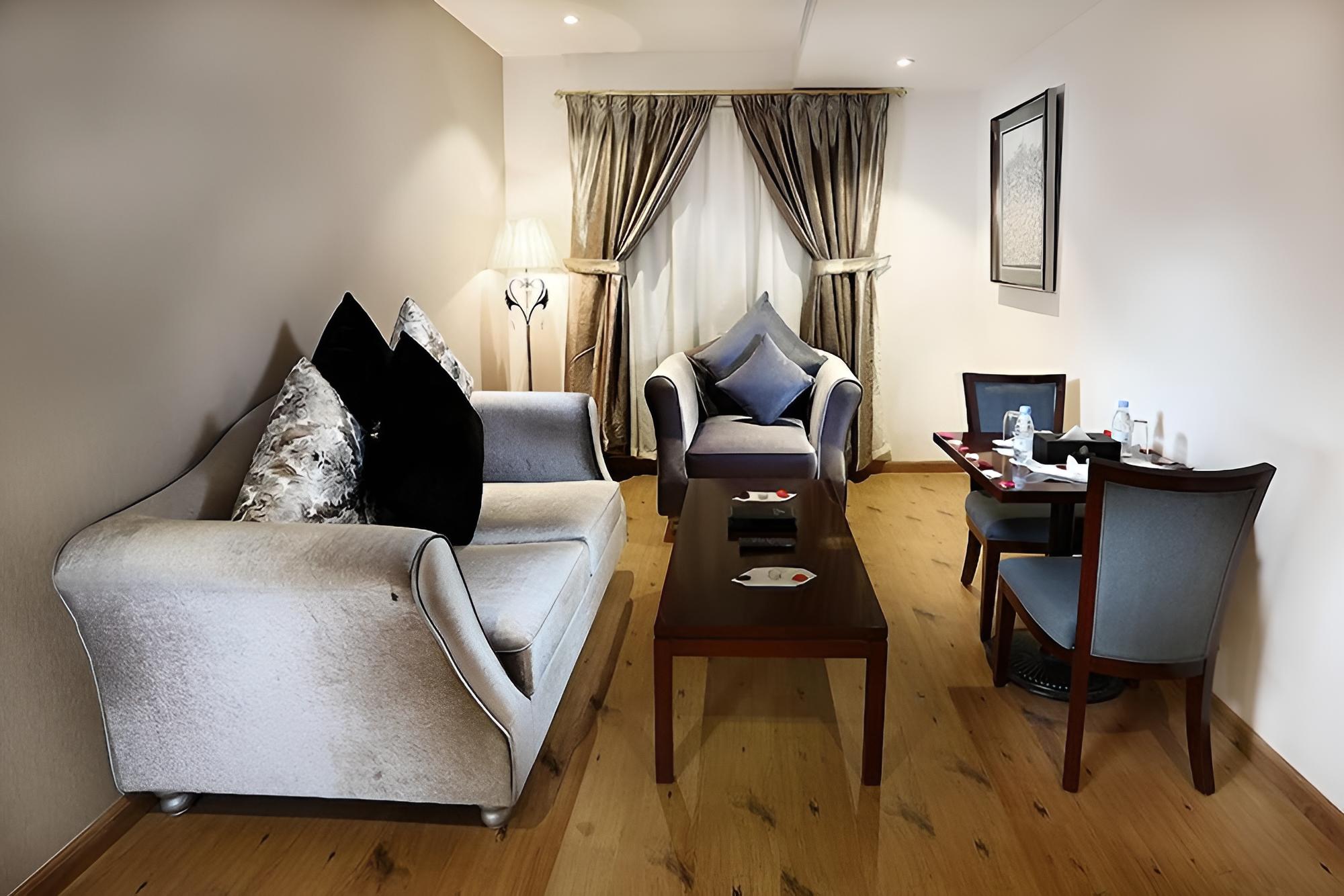 Towlan Suites 3