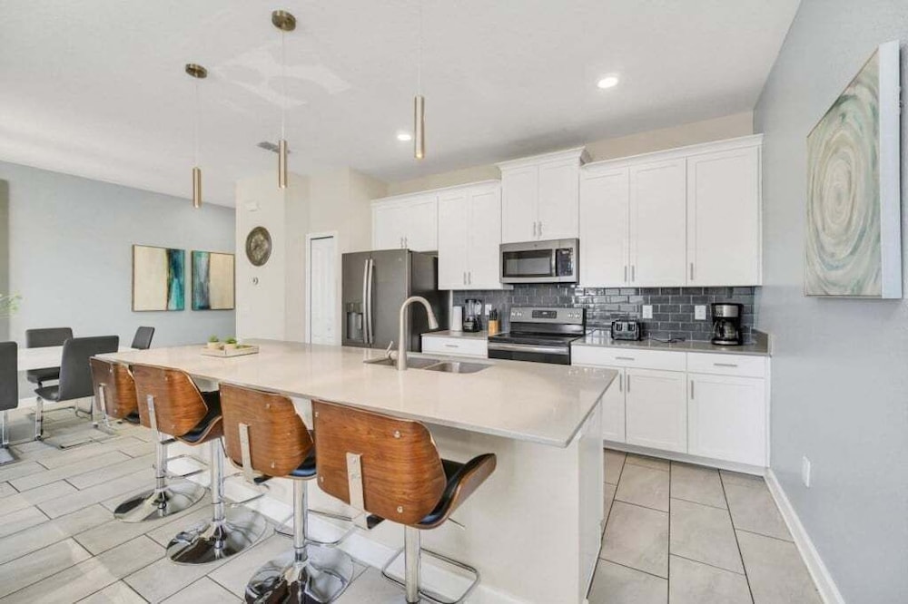 Retreat & Relax Screened In Pool Home Kid Rooms 4 Bedroom Townhouse