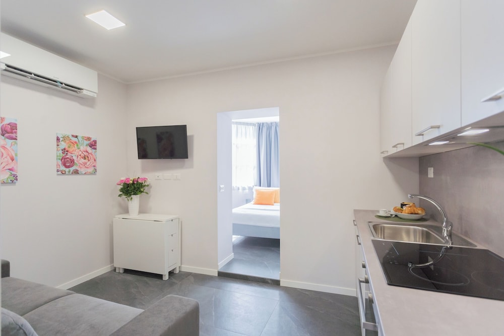 Sant'Agostino Apartments by Rent all Como