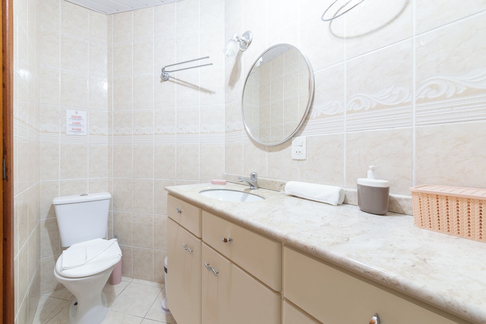 Apto 2Qts a 650m da praia no centrinho LIB203