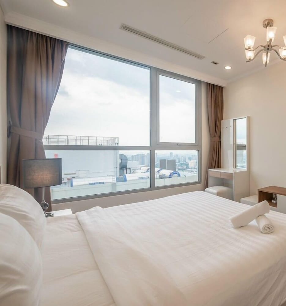 An Corner Vinhomes Central Park 2bedrooms
