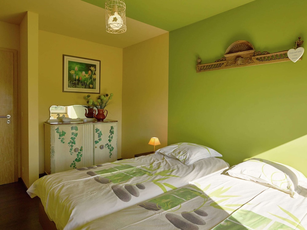Ovifat Sauna Escape, Waimes view 5